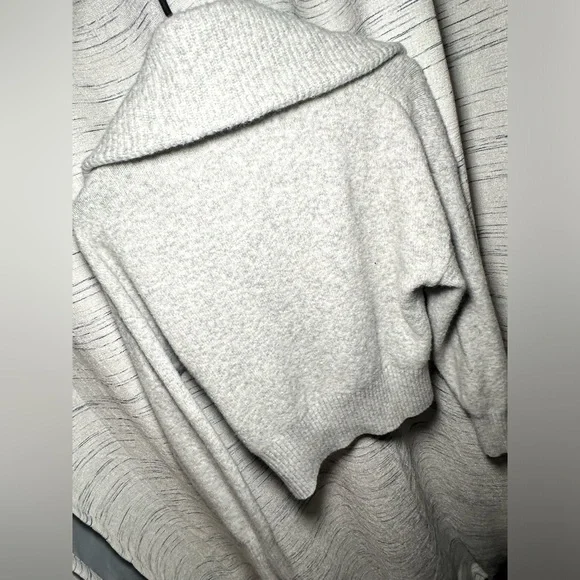 Express - Picture 2 of 2